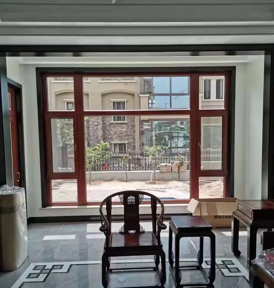 Clear Reflective Glass